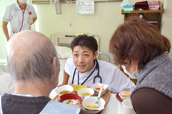 食事の楽しみは、いのちの喜び。「食べる」を、チームで支える。