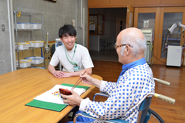 美容学校卒業後、憧れの作業療法士を目指す